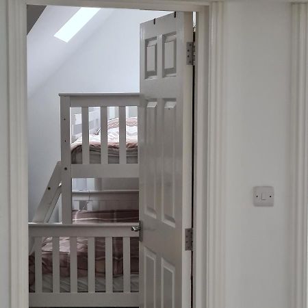 2-Bed Loft Apartment For 5Ppl With Private Parking Beckenham Esterno foto