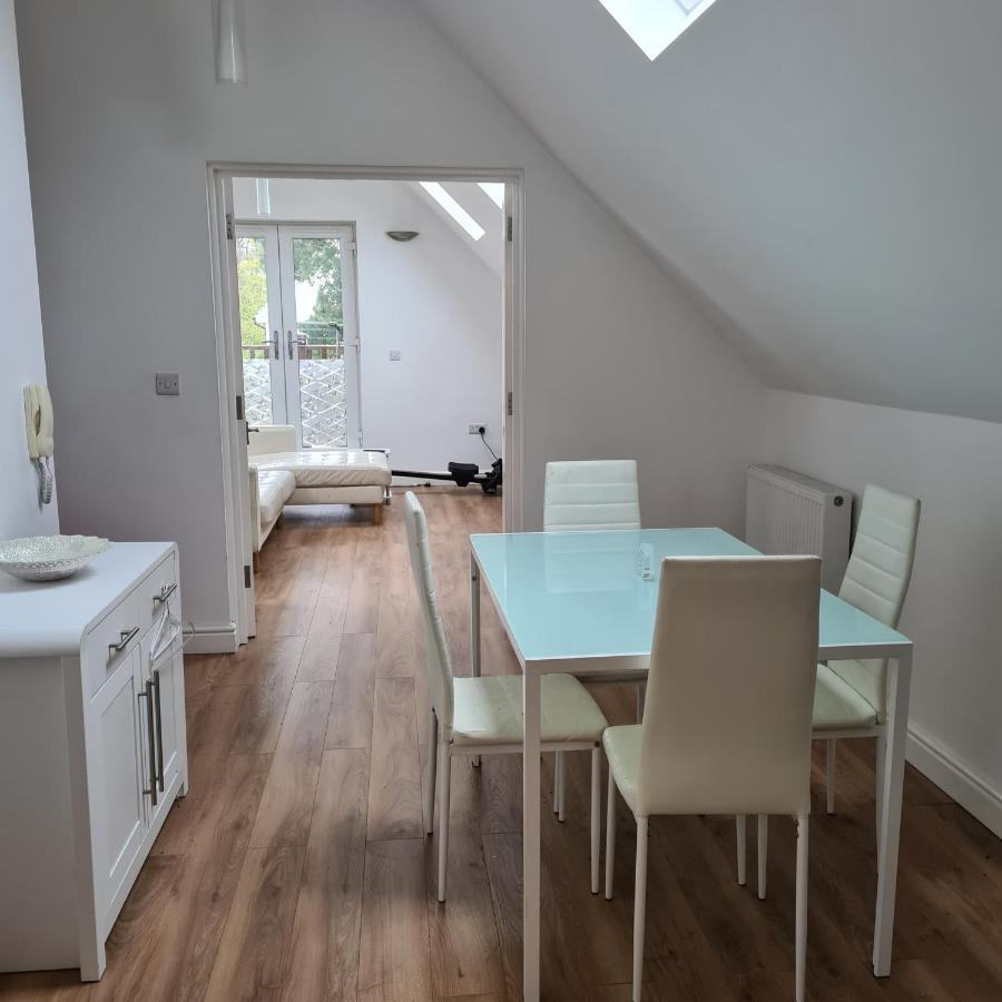 2-Bed Loft Apartment For 5Ppl With Private Parking Beckenham Esterno foto