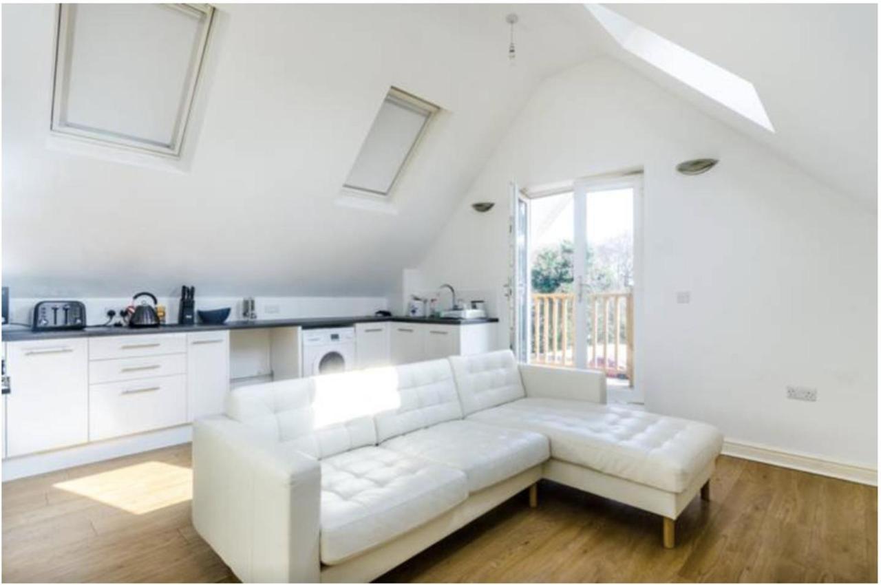 2-Bed Loft Apartment For 5Ppl With Private Parking Beckenham Esterno foto